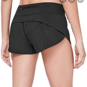 Lululemon Black Run Speed Short size 4
